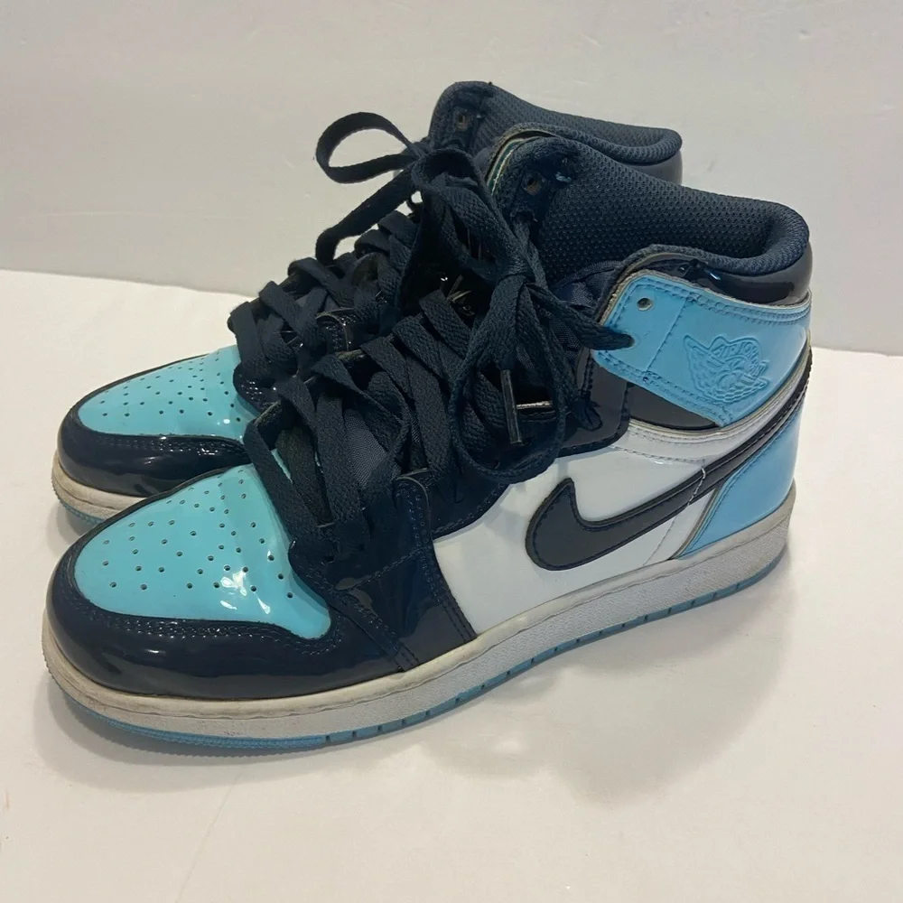 Size 5.5 Y Air Jordan 1 Retro OG High Blue Chill W Women’s Size 7